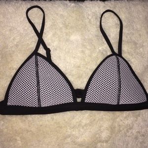 Triangl look alike top