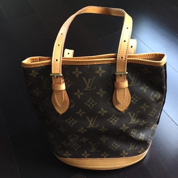 Authentic Louis Vuitton Bucket Bag - Picture 4 of 4