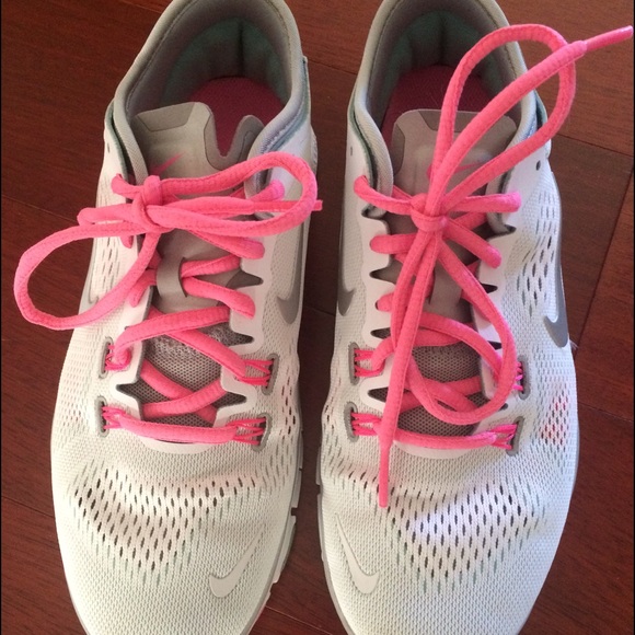 Nike Free 5.0 TR Fit 4 women's white pink 6.5/7 - Picture 3 of 4