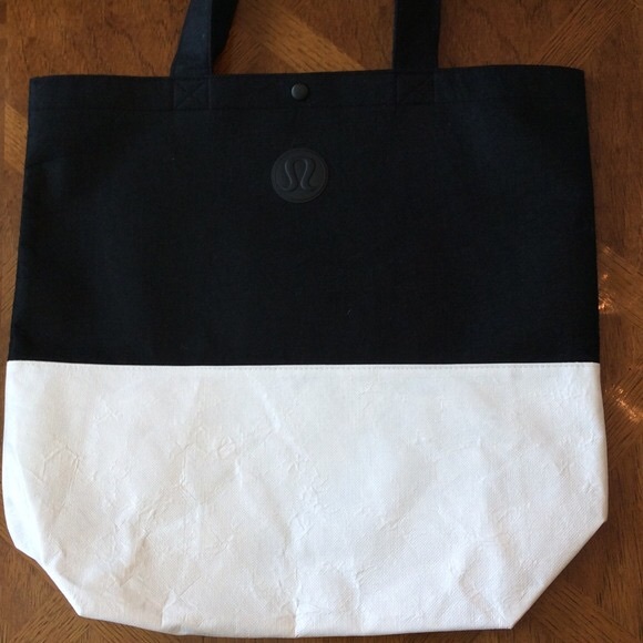 huge lululemon tote bag