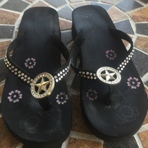 Montana West Black Flip Flops With Texas Star