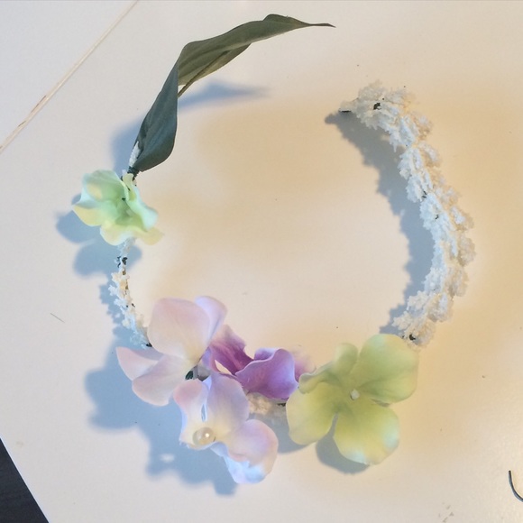 ⚡️BDay Sale⚡️Floral Crowns For Buns and More! 🌸👑