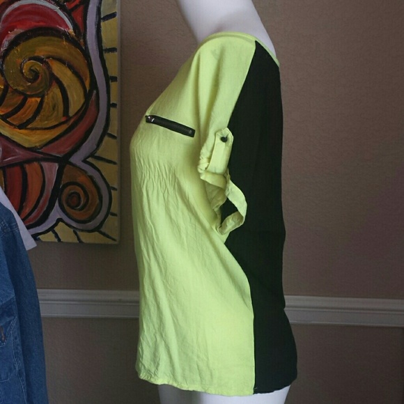 bright green top! - Picture 2 of 3