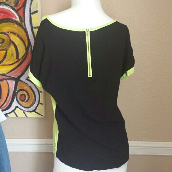 bright green top! - Picture 3 of 3