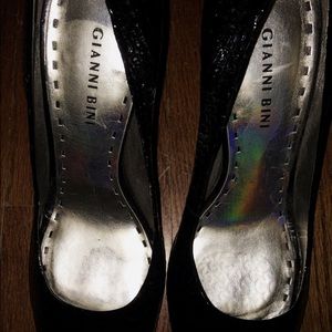 Additional pics for Gianni Bini heels