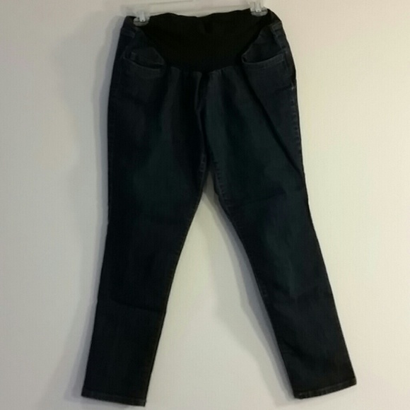 Maternity petite jeans