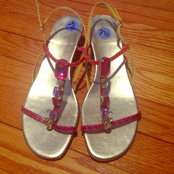 NINE WEST WEDGE SANDAL SIZE 7 1/2