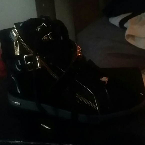 Michael Kors tennis shoes