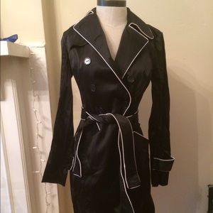 Black satin-like trench jacket w/ contrast piping