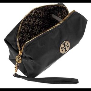 Cosmetic makeup pouch new in package but no tags.