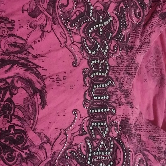 Adorable Sequenced Top - Picture 2 of 4