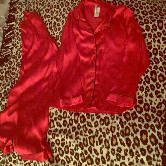 Red w Black Trim Satin PJ