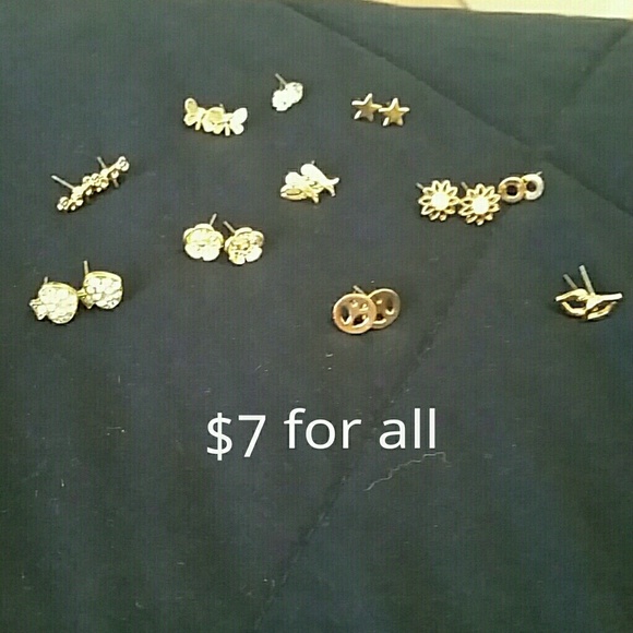 Earrings - Picture 1 of 4