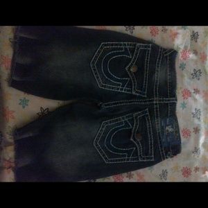 True Religion Shorts ( 100% Authentic )