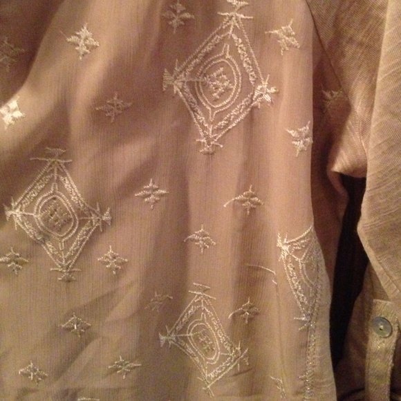 Blouse - Picture 2 of 2