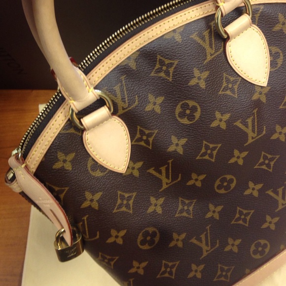 Louis Vuitton 😍 “Lock it” - Picture 4 of 4