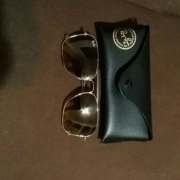 Ray ban