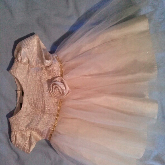 0-3m dresses - Picture 2 of 4