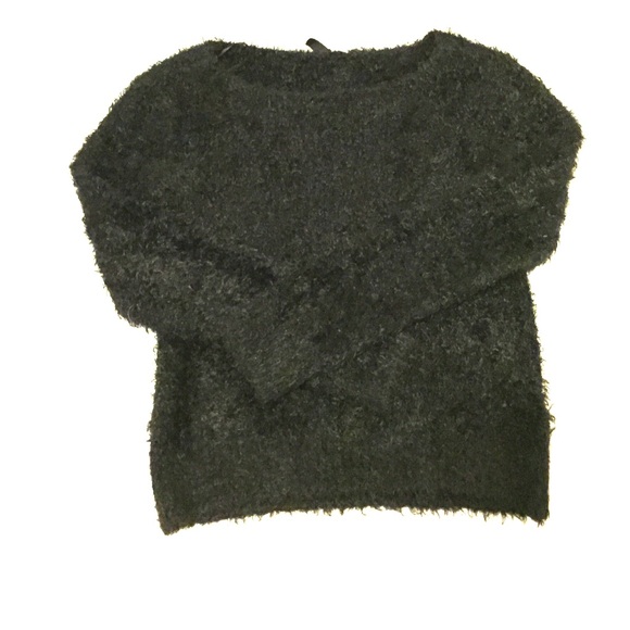 SOLD Elsewhere Fuzzy long sleeve sweater