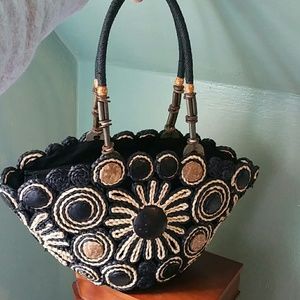 Flowered Straw Bag. Perfect for summer!