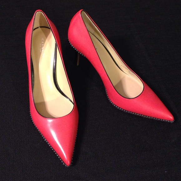 New line COACH Tamera pumps