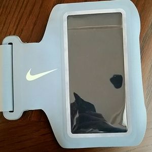 Nike phone holder for iPhone 5s. Good condition