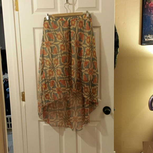 Willow & Clay High-Lo Skirt-M