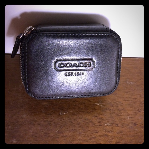 Pill case and key chain. Reserved for mom27