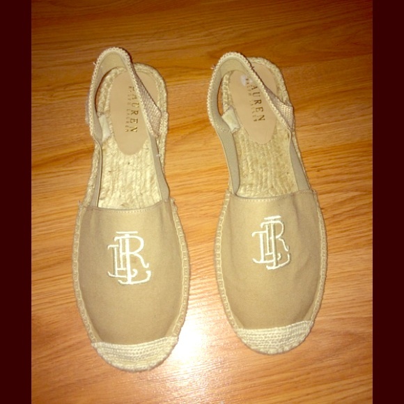 ✔️♥️ RALPH LAUREN ESPADRILLE FLATS NEW  SIZE 81/2