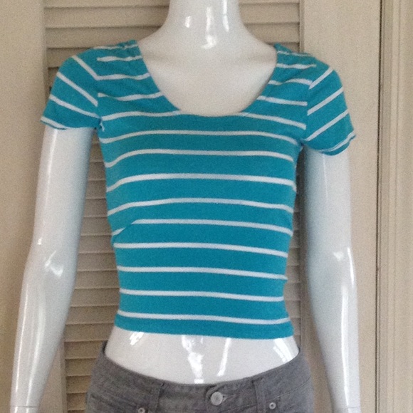 Wet seal crop top - Picture 1 of 3