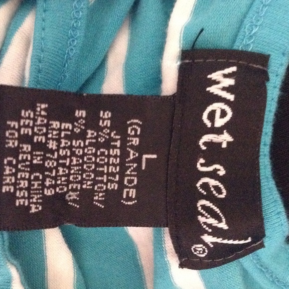 Wet seal crop top - Picture 3 of 3