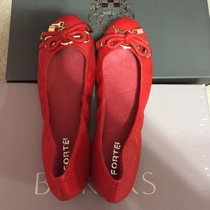 Hong Kong brand flats