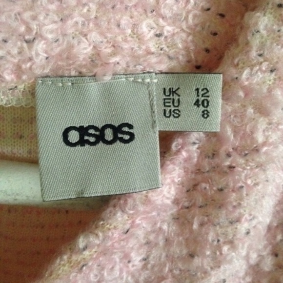 ASOS Pastel Pink Texture Crop Top - Picture 2 of 3