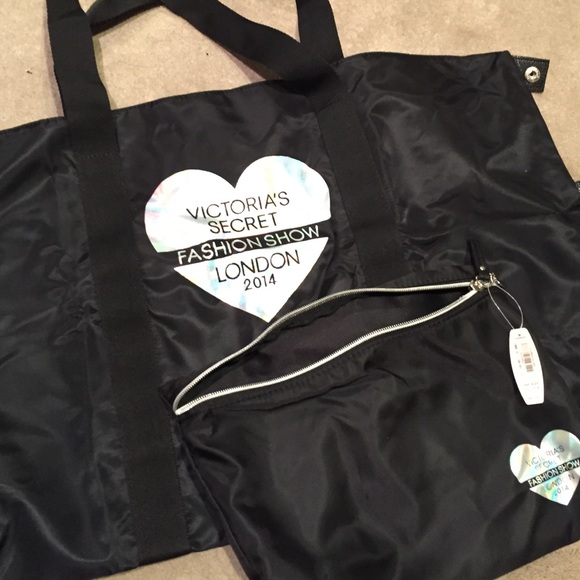 Victoria's Secret Handbags - ❗️5/2 FINAL $ ⬇️*rare* VS London Fashion Show tote