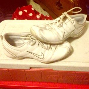 Nike cheer shoes