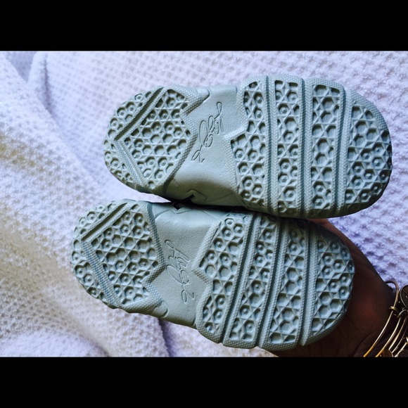 Sold - Picture 4 of 4
