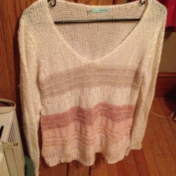 Maurice's sweater