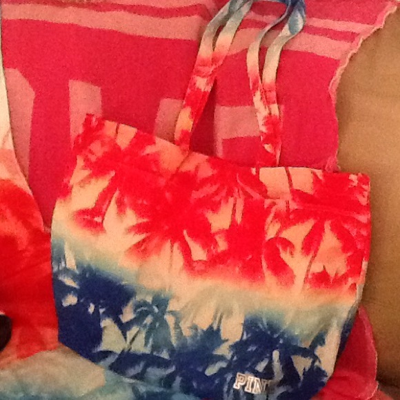 SOLD BNWT VS PINK PALMS BEACH BUNDLE - Picture 3 of 3