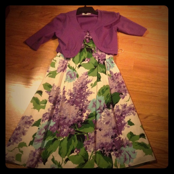 Beautiful purple dress barn dress!