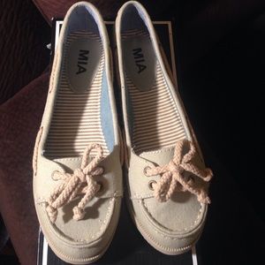 Boat shoes size 8.5