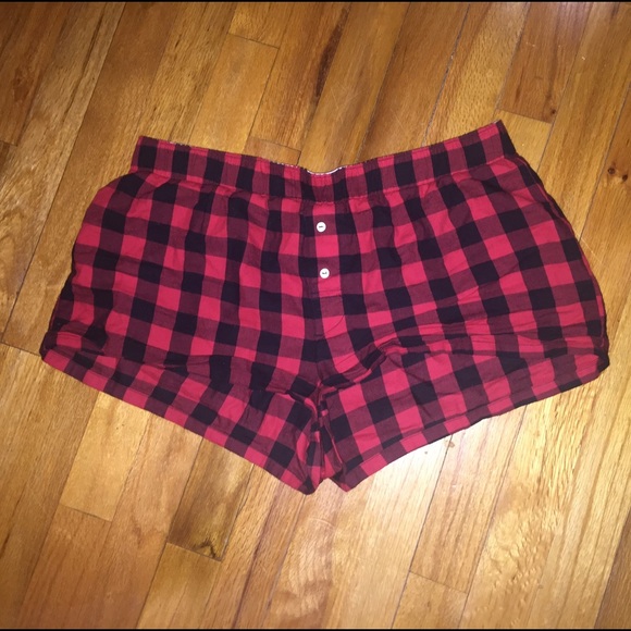 PINK Victoria's Secret Pants - 🎀VS Pink flannel "no peeking" shorts🎀
