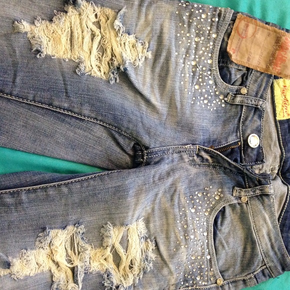 Machine Ripped Skinny Jeans!