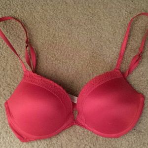 VS Pink Bra