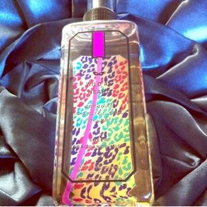 Victoria's s Secret sheer fragrance mist