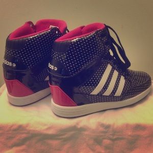 Women Adidas Neo label