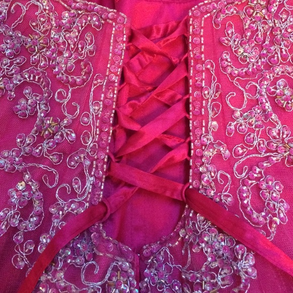 Prom gown - Picture 3 of 4