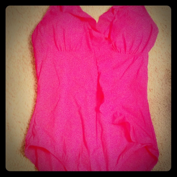 Assets body forming one piece swim suit ruffle