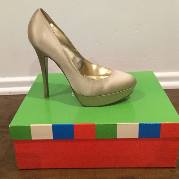 Charles by Charles David Pure in Champagne Satin