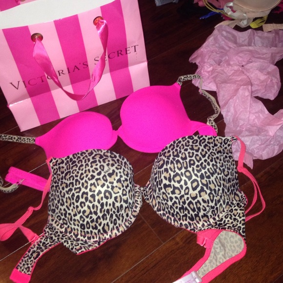 Two Victoria secret bras