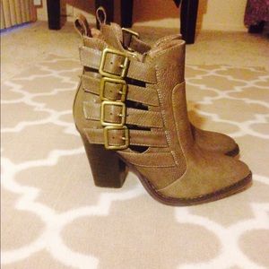 NWT Ankle Chic Boots